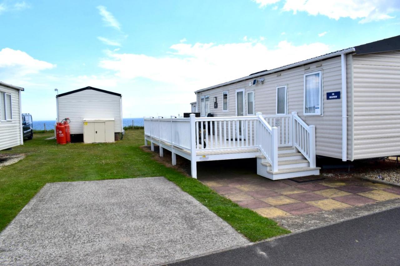 New Sea View Platinum Caravan With Huge Decking Newcastle-upon-Tyne Extérieur photo